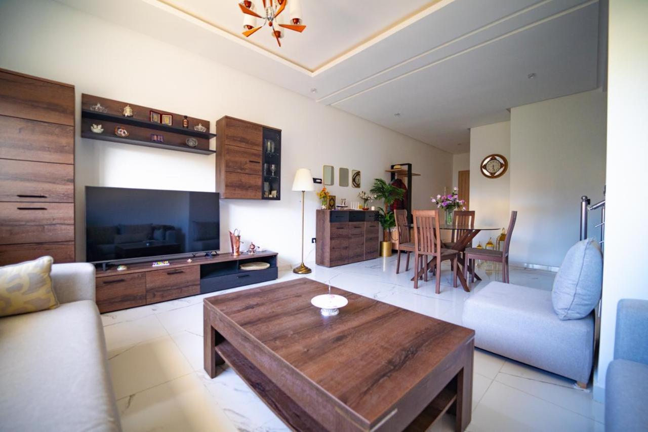 Duplex Apartment *